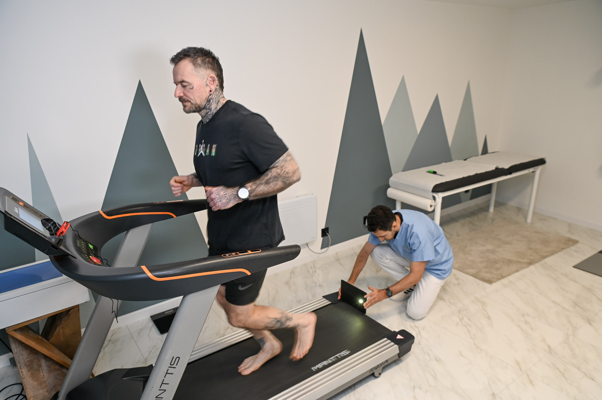 Analyse de la course sur tapis chez un sportif